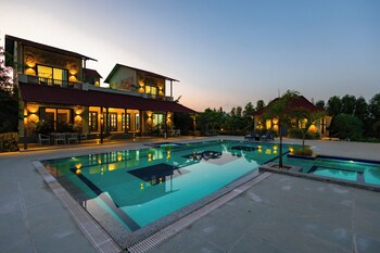 raas stays by elivaas 4bhk villa