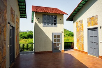 raas stays by elivaas 4bhk villa