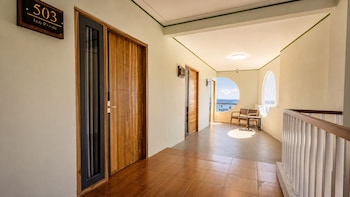 inn room hotel bajo