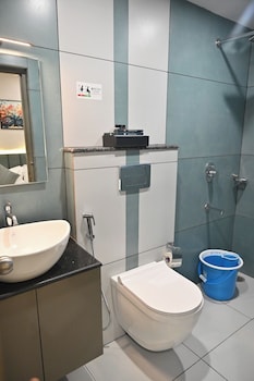 bilton premium luxury hotel koramangala