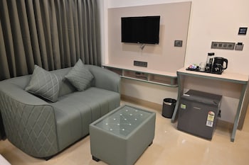 bilton premium luxury hotel koramangala
