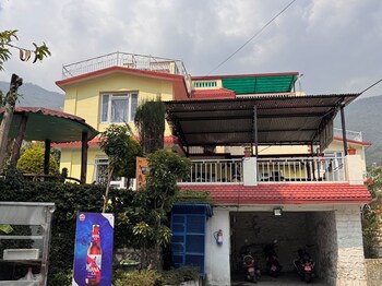 555 Home Stay And Restaurant,,3 star