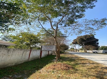 Duda Guest House Tezu,,2 star