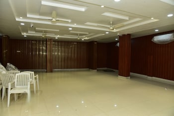 hotel emirates case