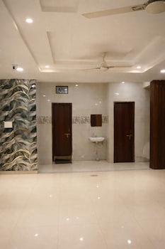 hotel emirates case