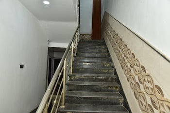 hotel emirates case