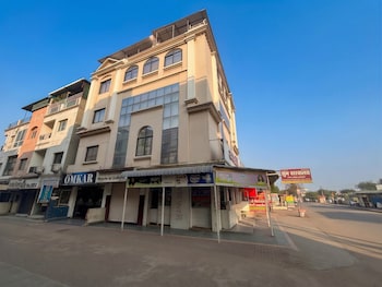 shree omkar hotel