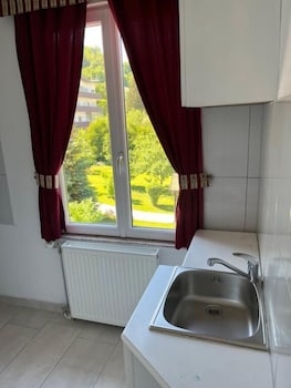 Hotel Neron I River View,,3 star