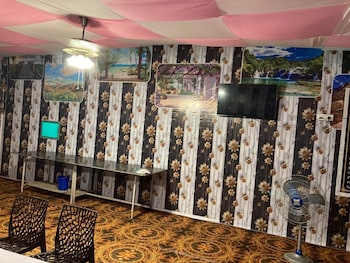 hills queen resort and camping