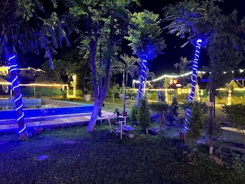 Hills Queen Resort & Camping,,2 star
