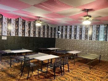 hills queen resort and camping