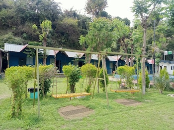 hills queen resort and camping