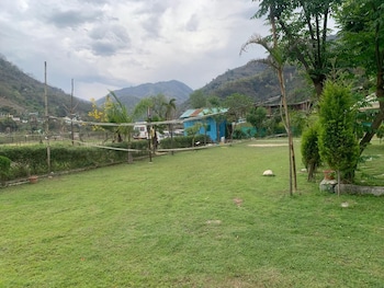 hills queen resort and camping