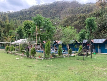hills queen resort and camping