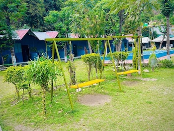 hills queen resort and camping