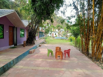 hills queen resort and camping