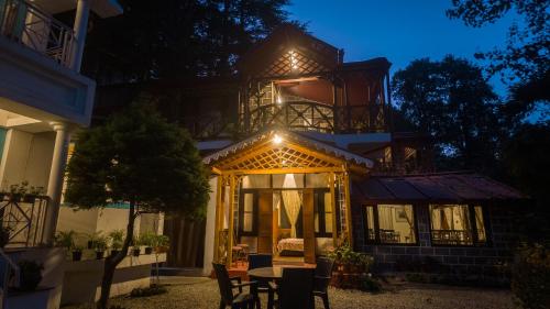 alaya stays the hive cottage