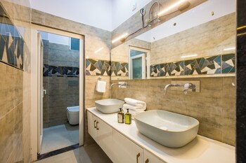 elivaas 3 bhk amber villa with pvt pool