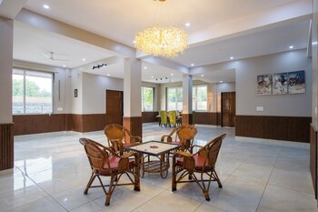 elivaas 3 bhk amber villa with pvt pool