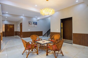 elivaas 3 bhk amber villa with pvt pool