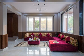 elivaas 3 bhk amber villa with pvt pool