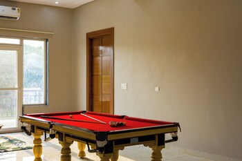 elivaas 3 bhk amber villa with pvt pool
