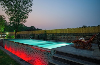 elivaas 3 bhk amber villa with pvt pool
