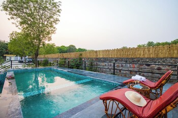 elivaas 3 bhk amber villa with pvt pool
