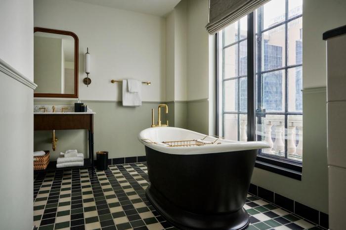 cincinnatis fidelity hotel