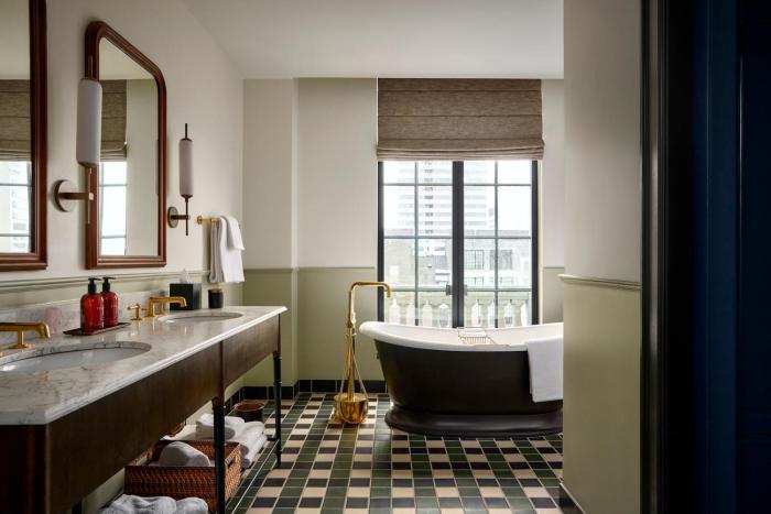 cincinnatis fidelity hotel