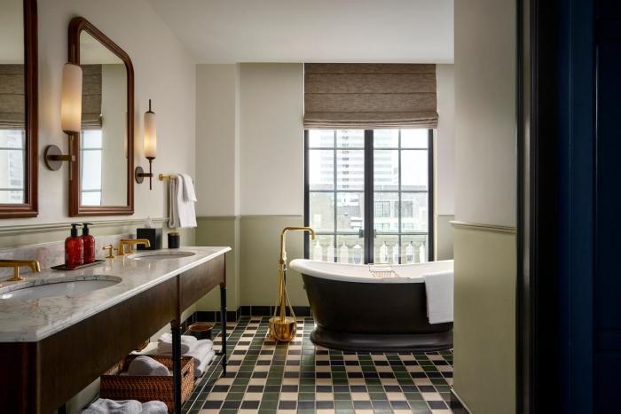 cincinnatis fidelity hotel