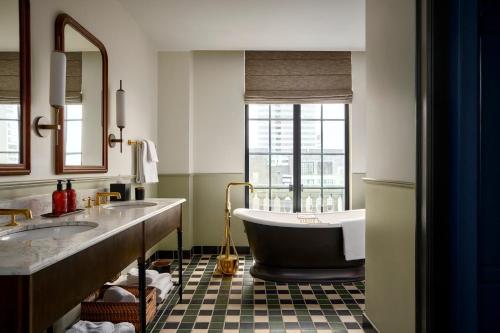 cincinnatis fidelity hotel