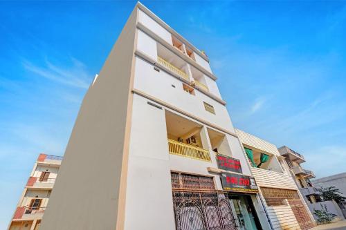 hotel pavitram the bhu stay