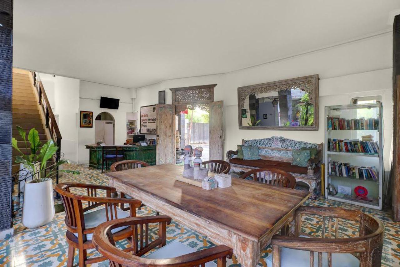 townhouse oak sus cottage near legian beach