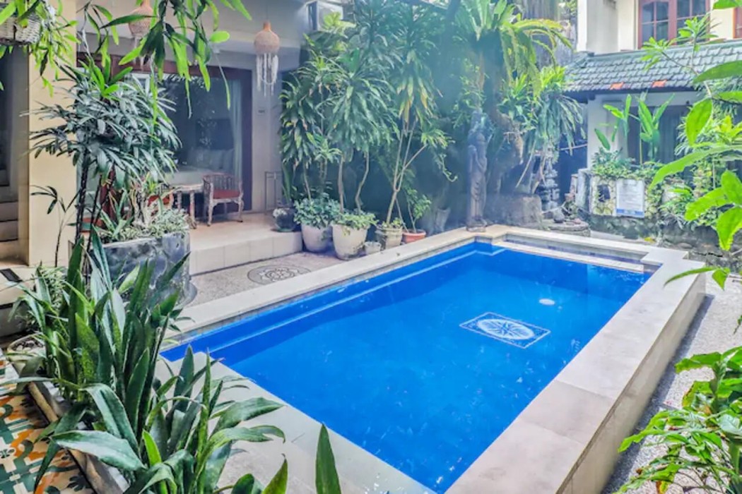 townhouse oak sus cottage near legian beach