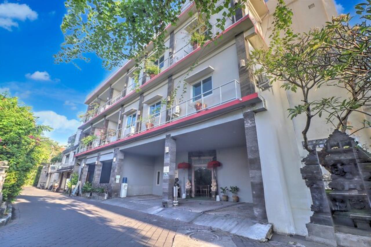 townhouse oak sus cottage near legian beach