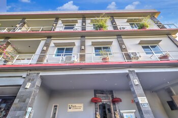 townhouse oak sus cottage near legian beach