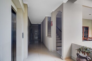 Townhouse Oak Su's Cottage Near Legian Beach,,3 star