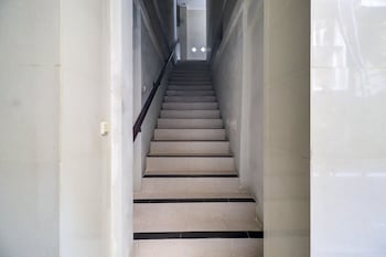 Townhouse Oak Su's Cottage Near Legian Beach,,3 star