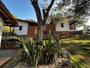 casa del arbol barichara