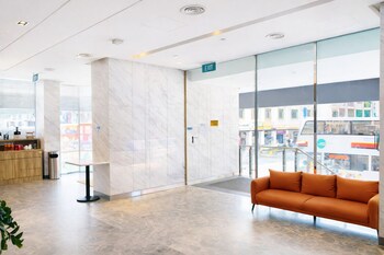 Amrise Hotel Kitchener Stay From 9Pm To 8Am,,3 star