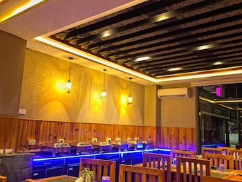 hotel center point