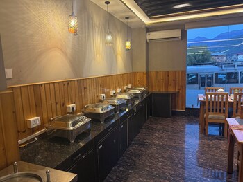 hotel center point