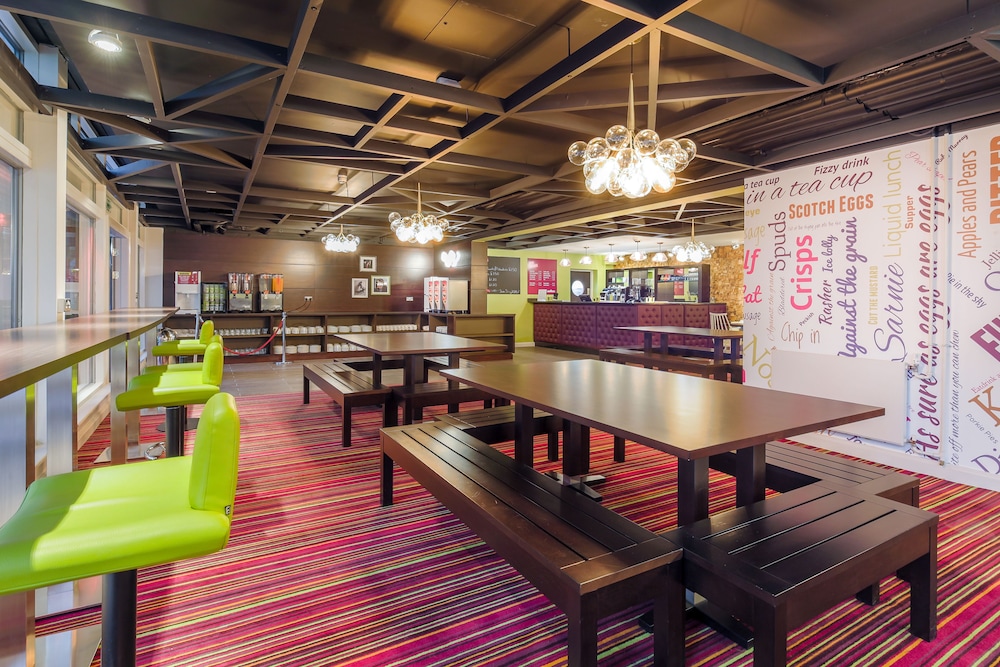 safestay london kensington holland park