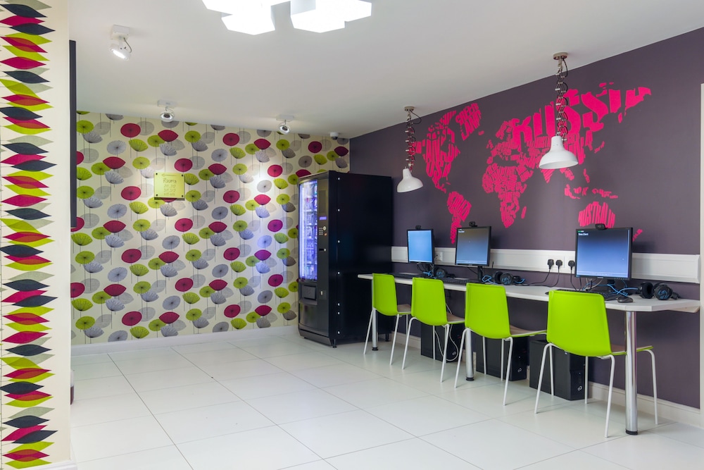 safestay london kensington holland park
