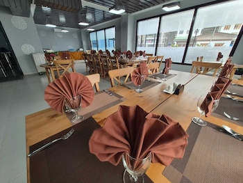 The Gochuka Hotel,,3 star