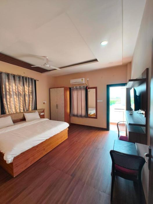 vaishnavi resort