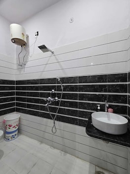 hotel plc grand