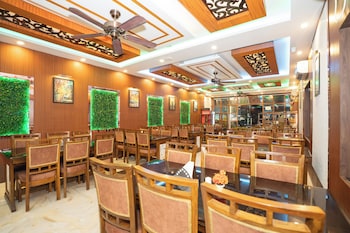 mahabhoj hotel and restaurant