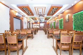 mahabhoj hotel and restaurant